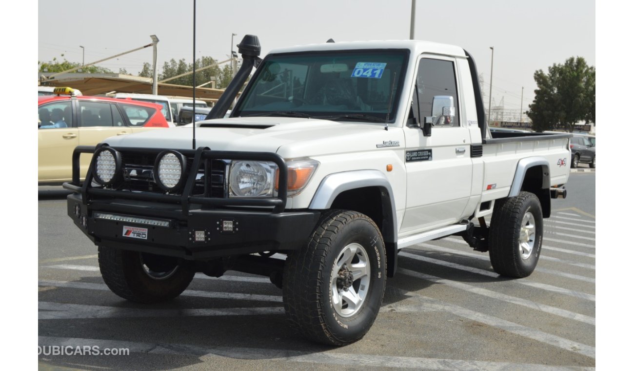 Toyota Land Cruiser Pick Up