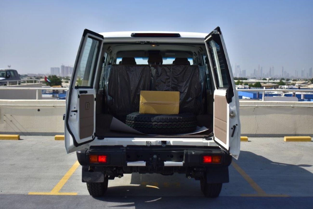 Toyota Land Cruiser 70 76 V8 4.5L Manual Transmission