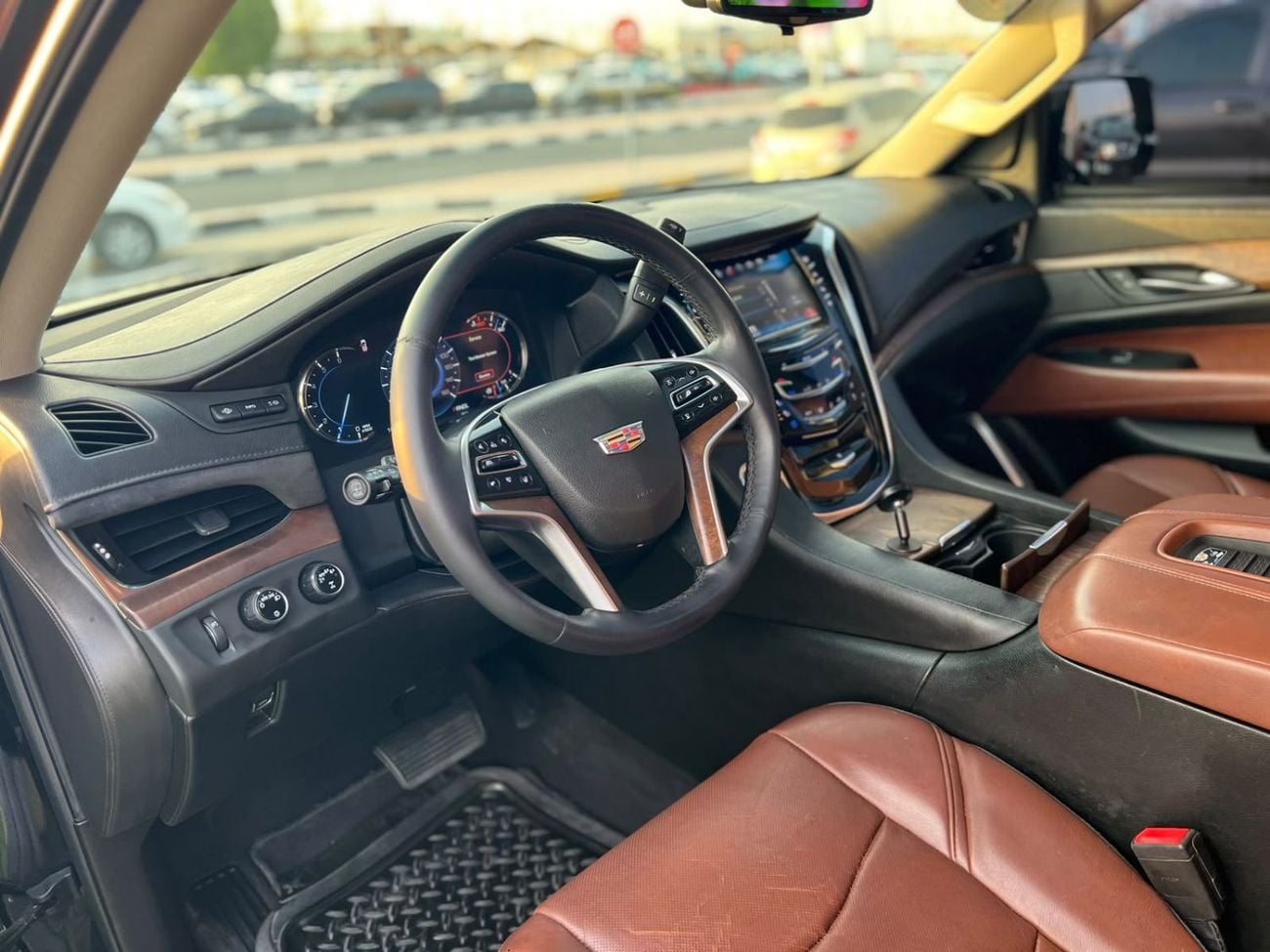 Cadillac Escalade PLATINUM 2018.ENGINE 6.2L/V8