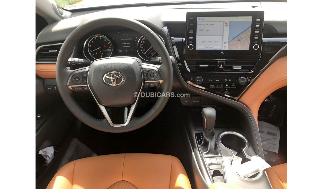 Toyota Camry TOYOTA_CAMERY_GRANDE_2023_3.5L_avaialable_white_black_hybrid