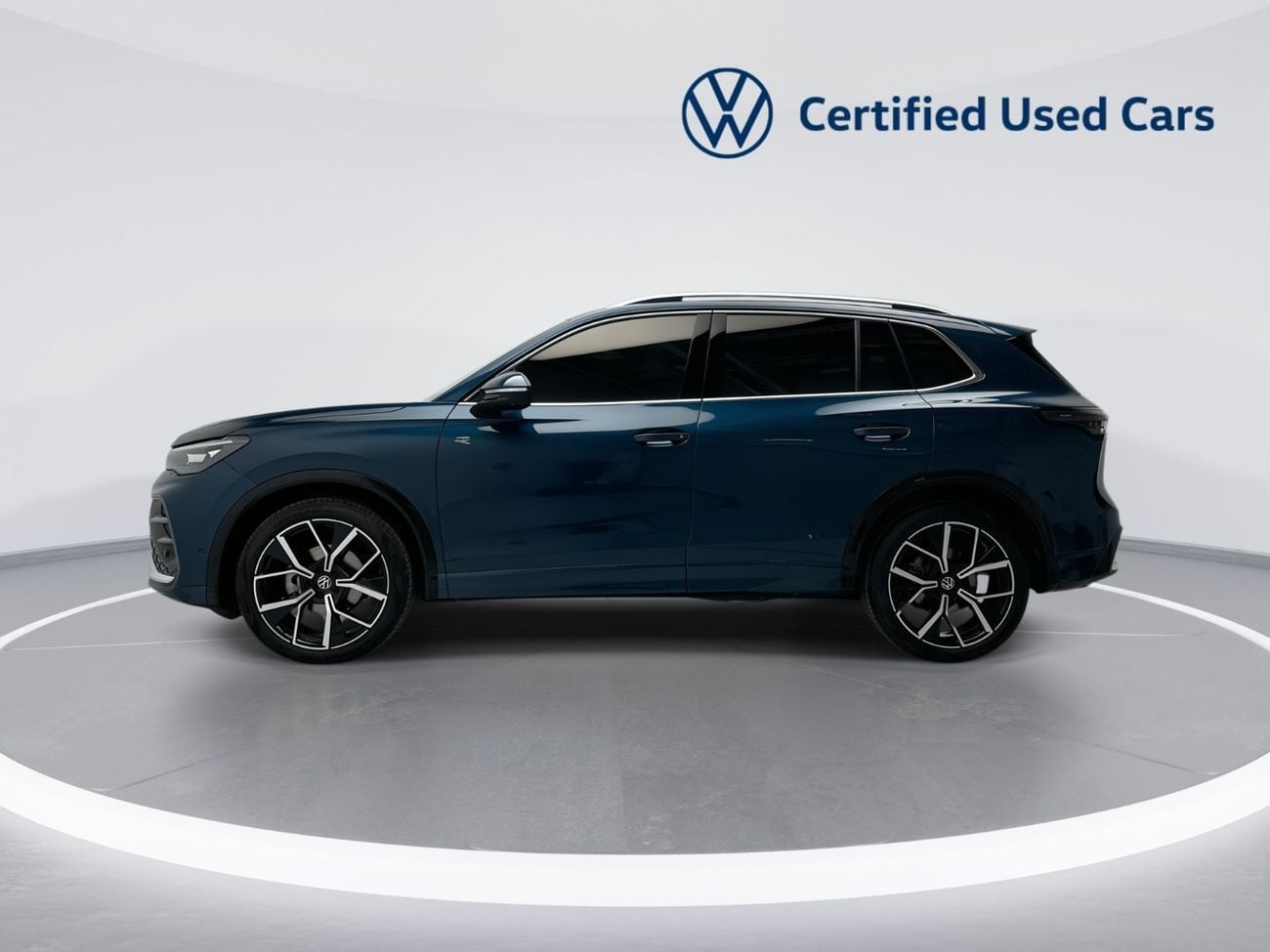 Volkswagen Tiguan Tiguan R-Line 1.4L (Ref#78130) - 32,100 AED SAVINGS from New Car