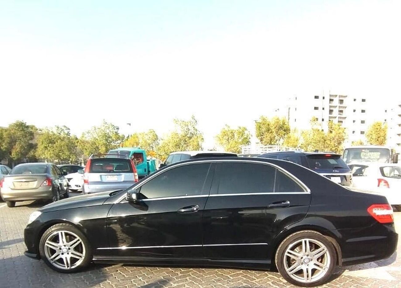 Mercedes Benz E300
