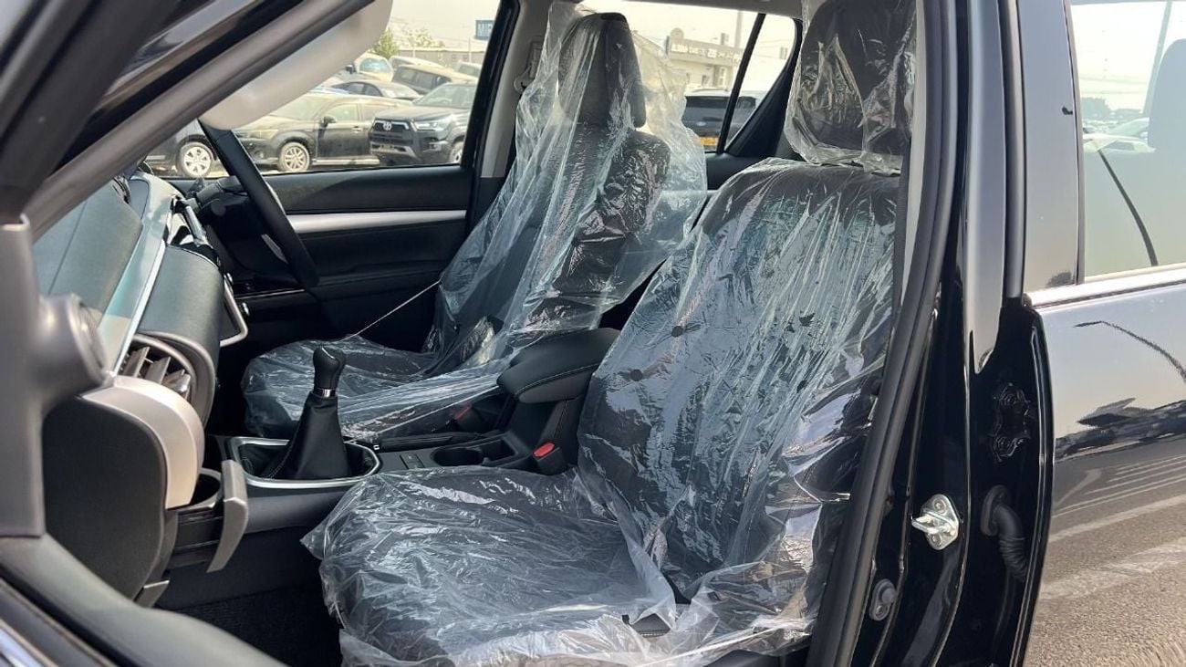 تويوتا هيلوكس S GLX 2.8L 4WD M/T