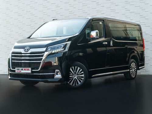 تويوتا جرافينا AED 2,516 PM • GRANVIA PREMIUM 3.5L V6 • LOW KMS • 4 CAPTAIN CHAIRS • FULLY LOADED TOP OPTION