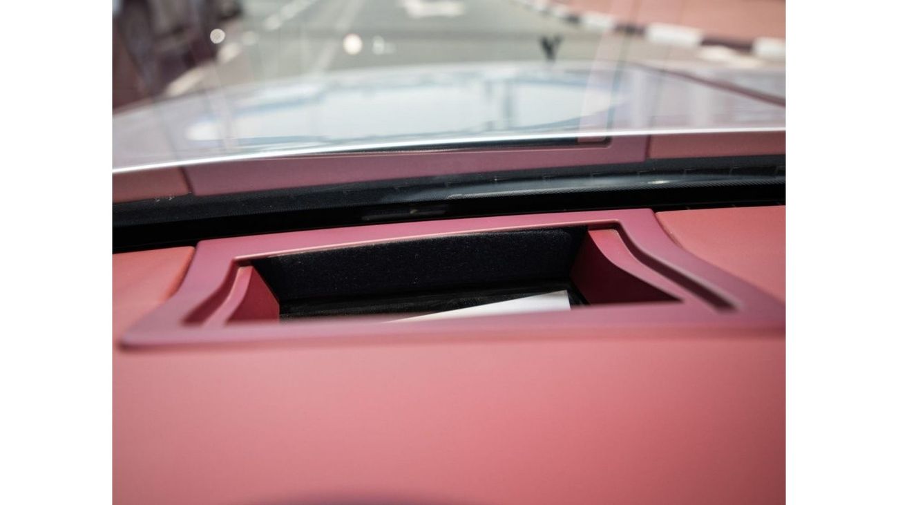 Rolls-Royce Wraith Std Coupe RWD. GCC Spec