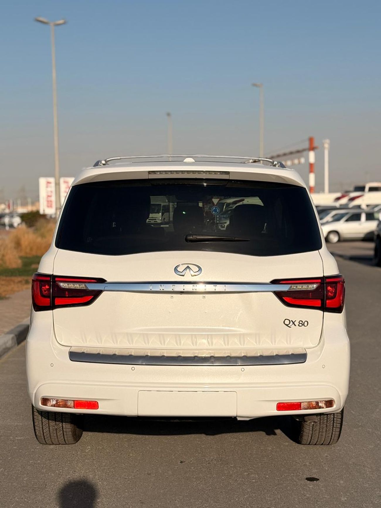 إنفينيتي QX80 Luxury 5.6L