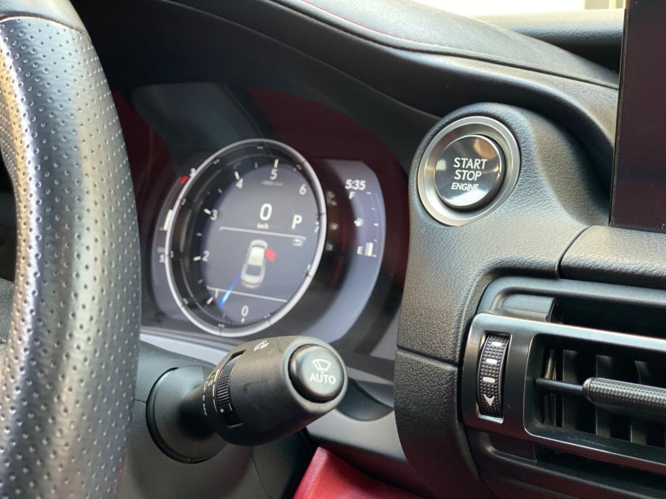 Lexus IS350 F Sport / GCC /m