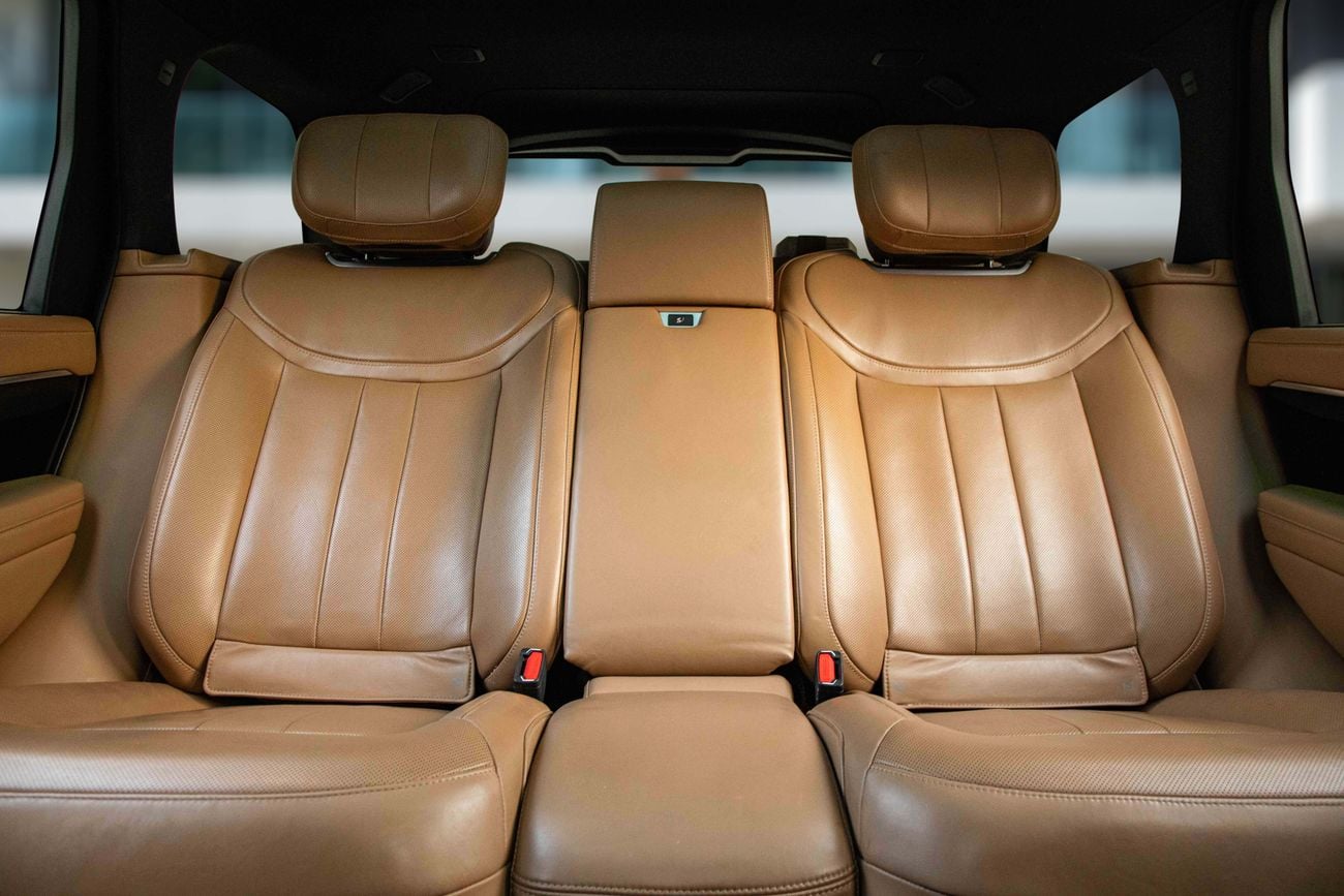 Land Rover Range Rover Autobiography Range Rover Autobiography | 7,442 P.M | 0% Downpayment | IMMACULATE!