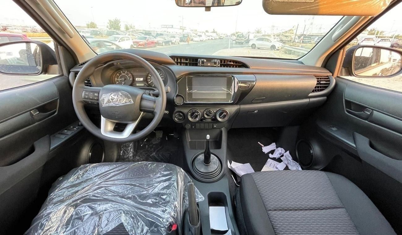 تويوتا هيلوكس GL TOYOTA HILUX 2.4 DC DSL 4x4 MT POWER WINDOWS
