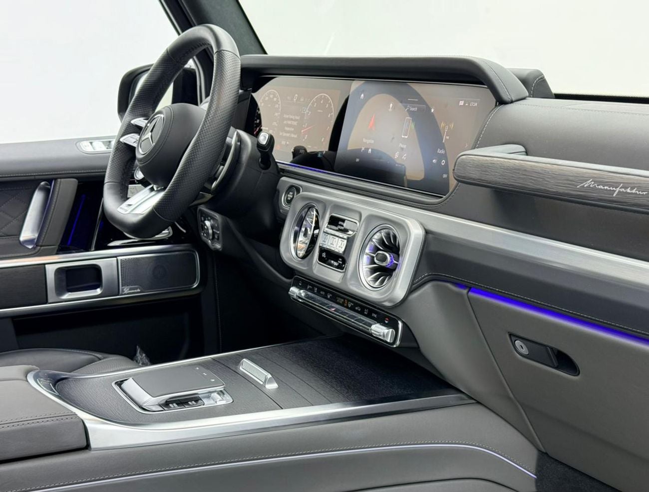 Mercedes Benz G63 AMG STD 2025 Mercedes-Benz G 63 AMG, Auto Guard Warranty, Like New Condition, Japanese Specs