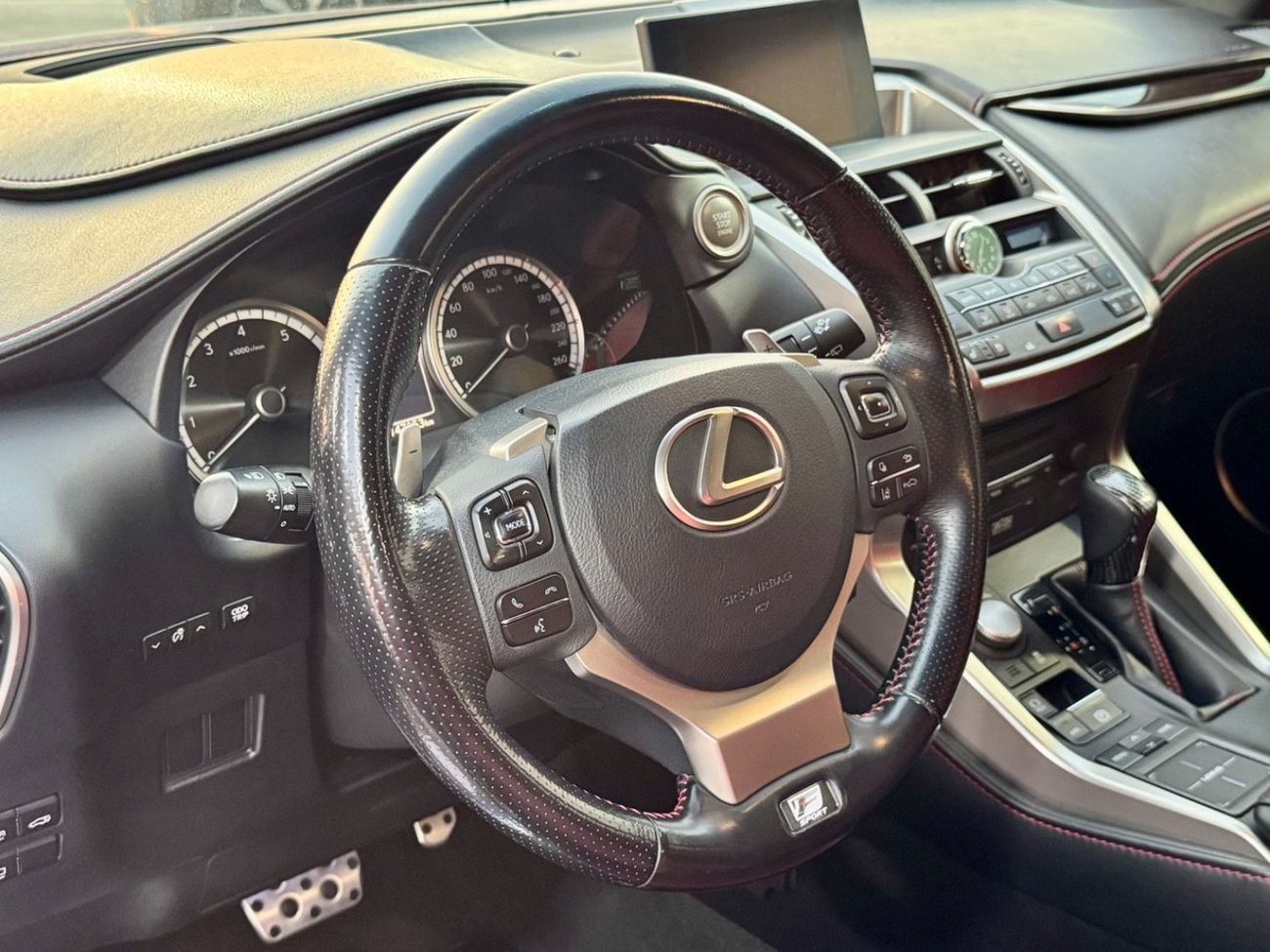 Lexus NX200t F SPORT PLATINUM