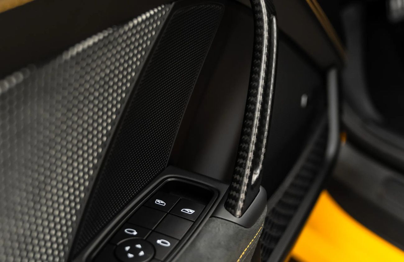 بورش 911 4.0L F-6 Naturally Aspirated Engine