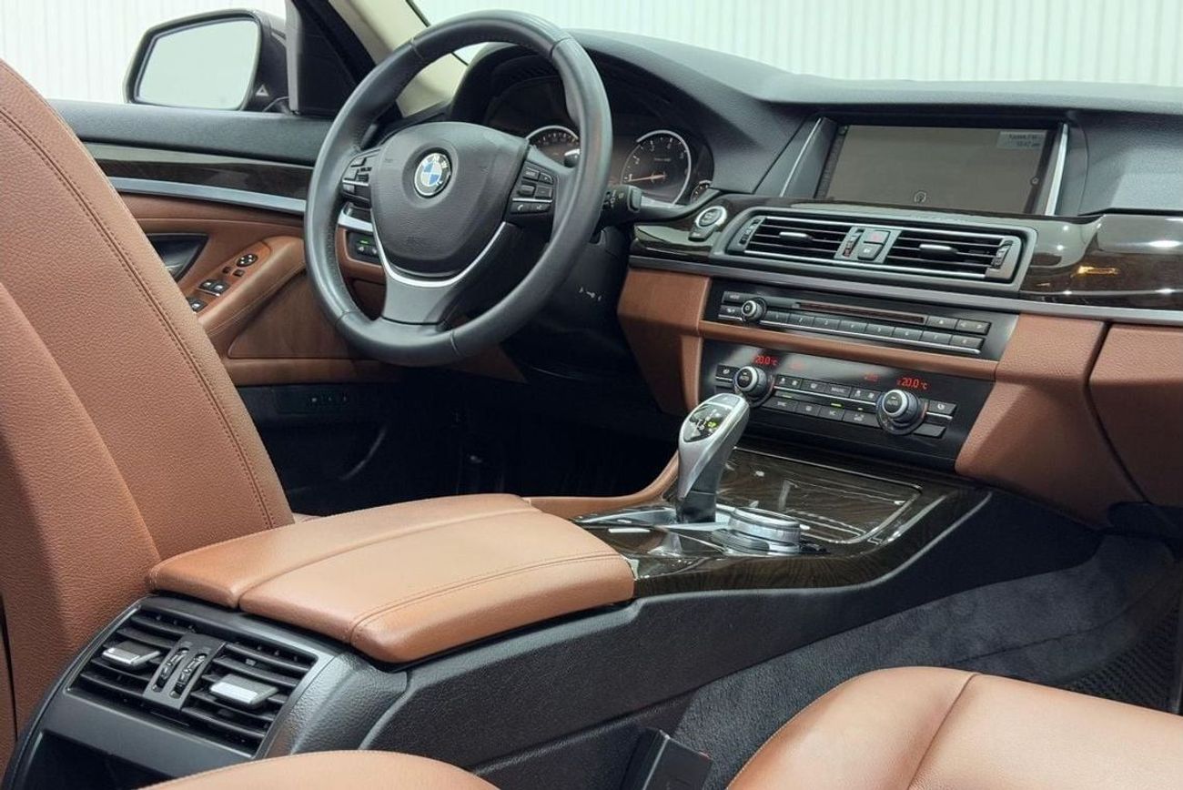 BMW 528i Exclusive 2.0L 2015 BMW 528i, Full Service History, Full Options, Excellent Condition, GCC