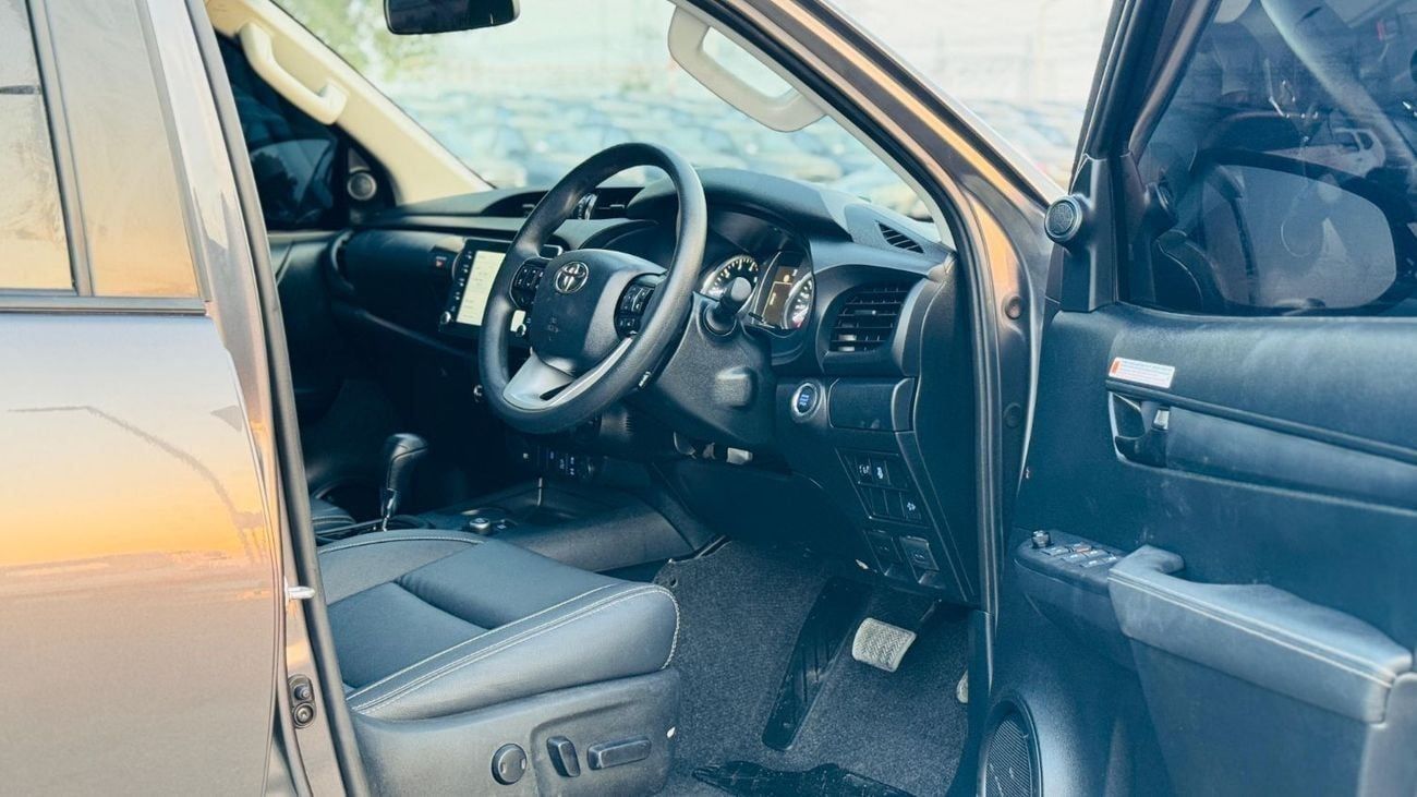 تويوتا هيلوكس HYBRID SPORTS | LOW MILEAGE | RHD
