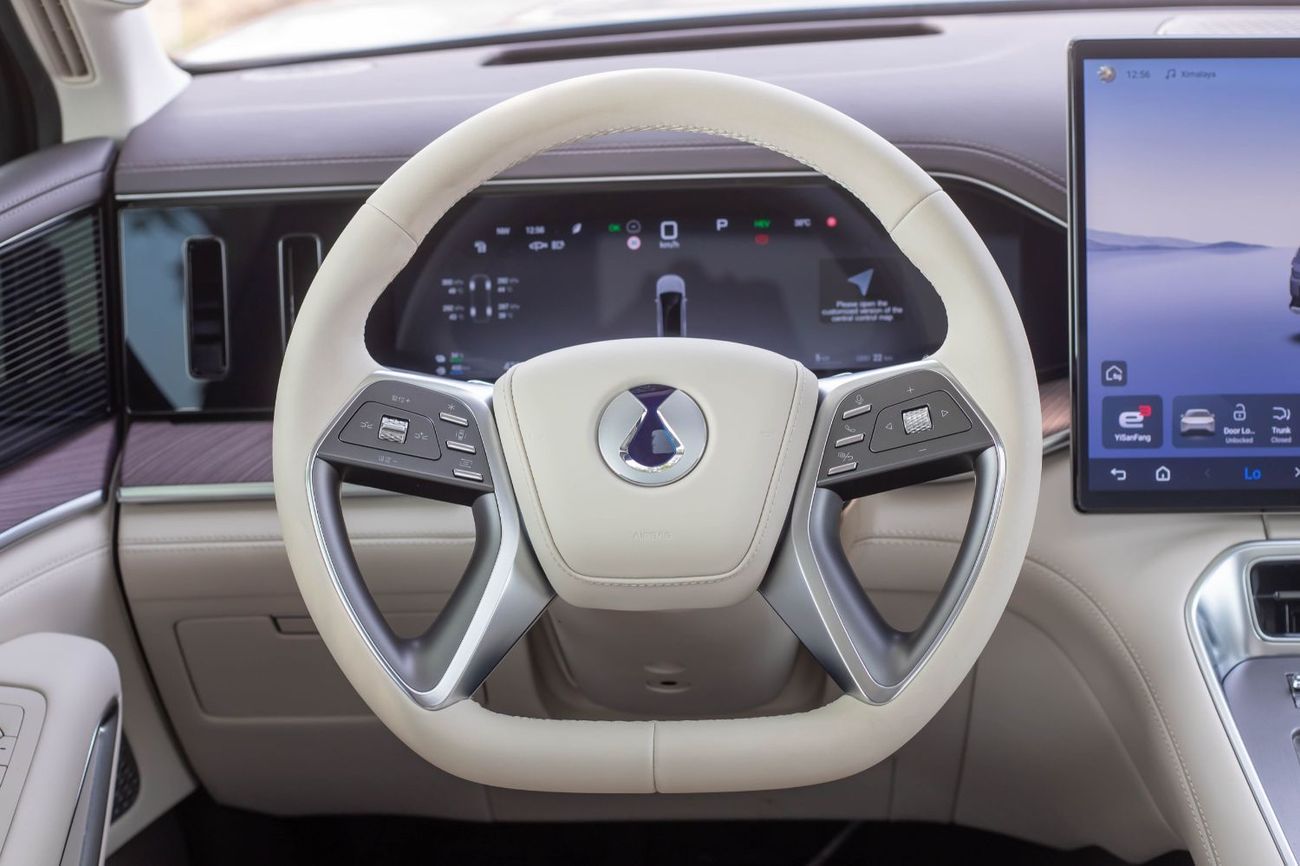 Denza N9 Premium Denza N9 Prestige 2025