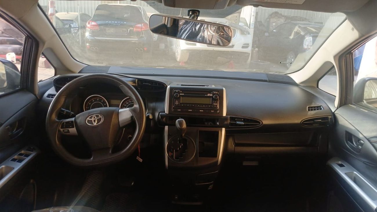 Toyota Wish LEFT HAND VEHICLE 2WD AT 2.0L