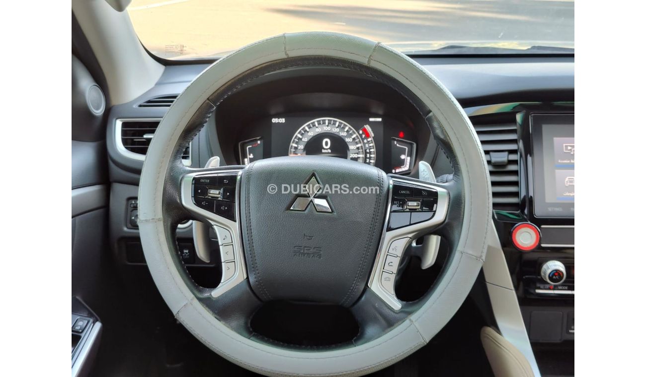 Mitsubishi Montero GLS Premium Mitsubishi Montero 4WD 2020 GCC ORGINAL PAINT - ACCIDENT FREE - PEREFCT CONDITION