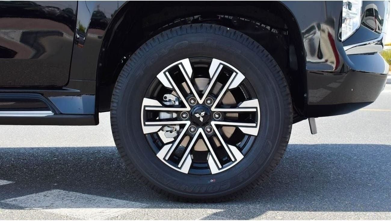 Mitsubishi Montero Sport Brand New Mitsubishi Montero Sport 2023 Export 3.0L A/T |4WD |Petrol |Black/Beige| MONTEROSPORT-GLX