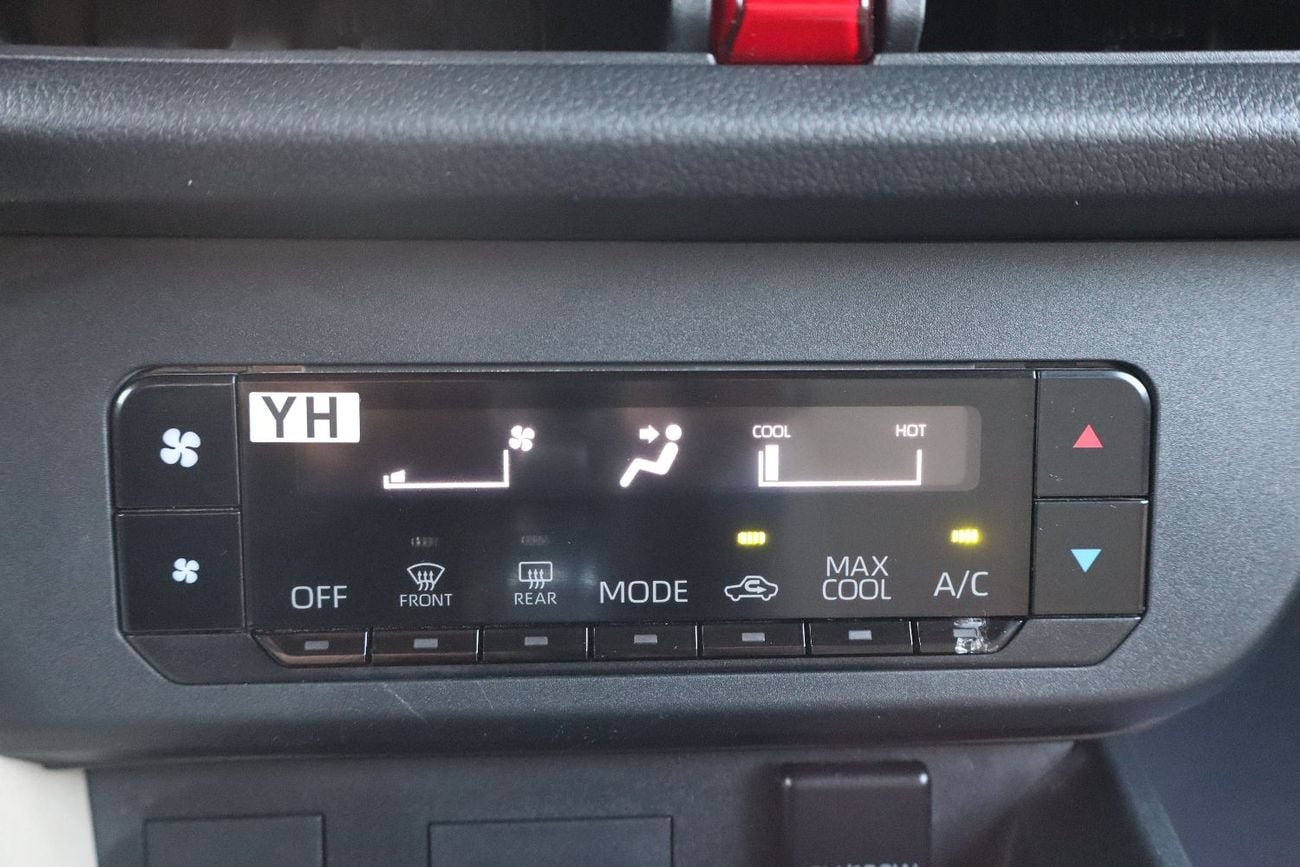 تويوتا يارس 1.5L E