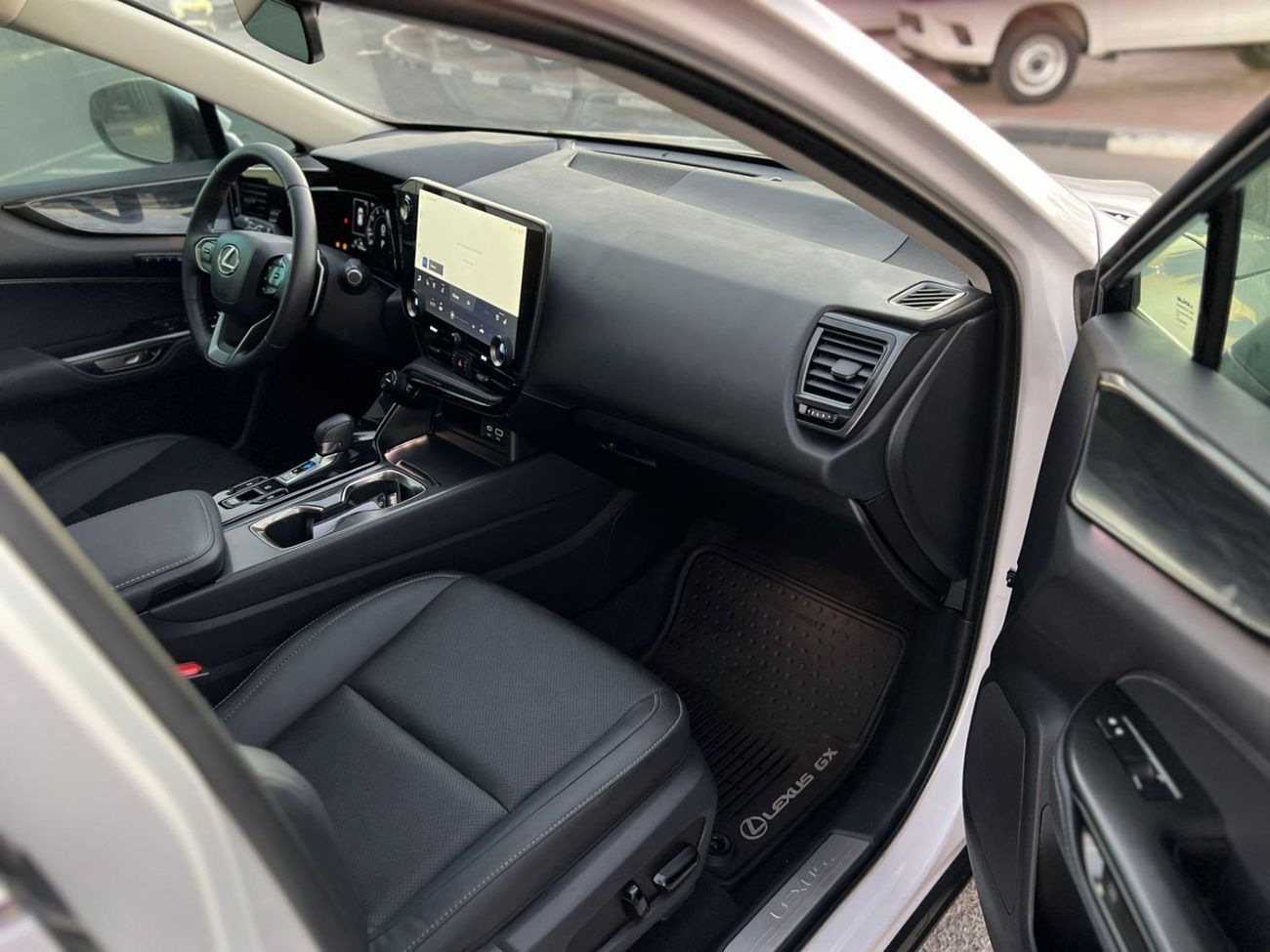 Lexus NX 250 2025 Lexus NX250 Luxury Full Option 2.5L V4 Low Mileage - Radar & Sensor - Leather Seat - Sunroof -