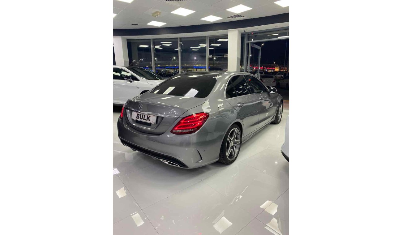 مرسيدس بنز C 400 “ AMG Package - Panoramic Roof - Red Interior “