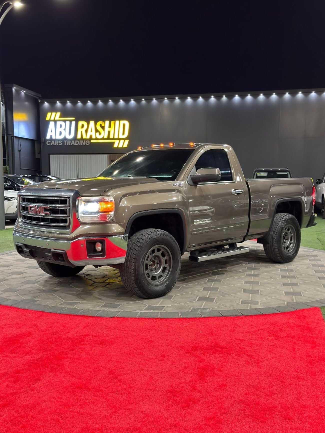 جي أم سي يوكون SLE 5.3L 4WD (8 Seater)