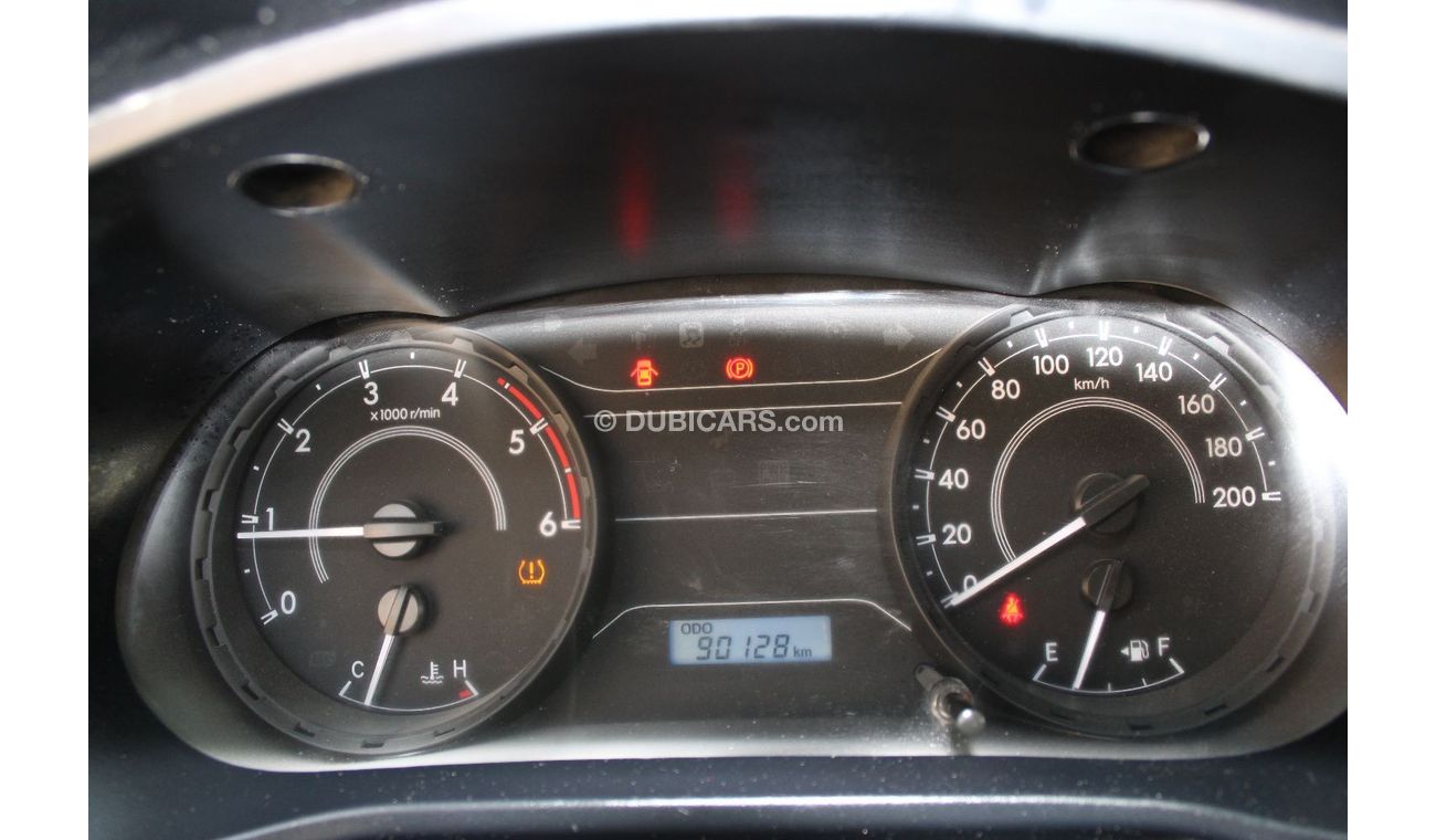 تويوتا هيلوكس تويوتا هيلوكس 2017 ديزل خليجي بحالة ممتازة بدون حوادث نظيفه جدا من الداخل والخارج