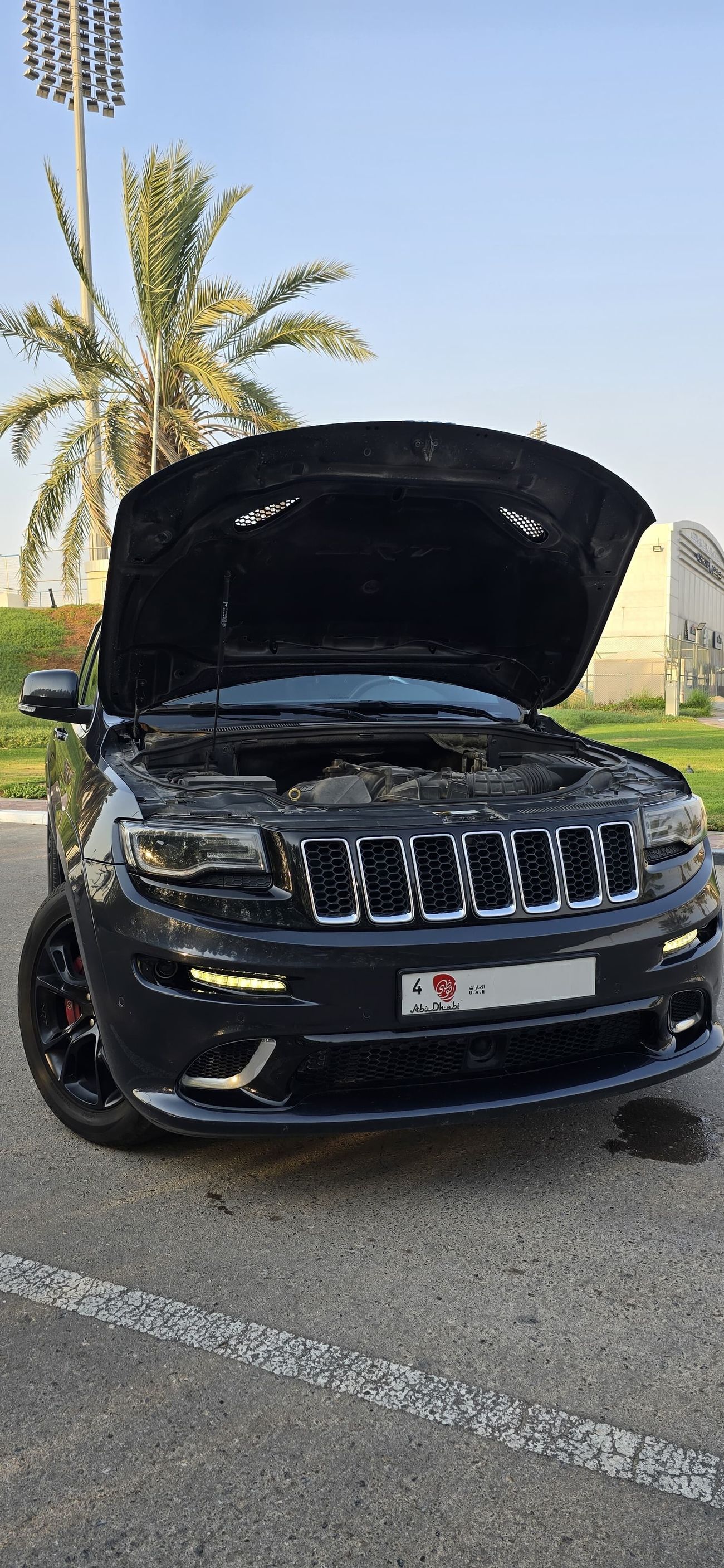 جيب جراند شيروكي SRT 6.4L