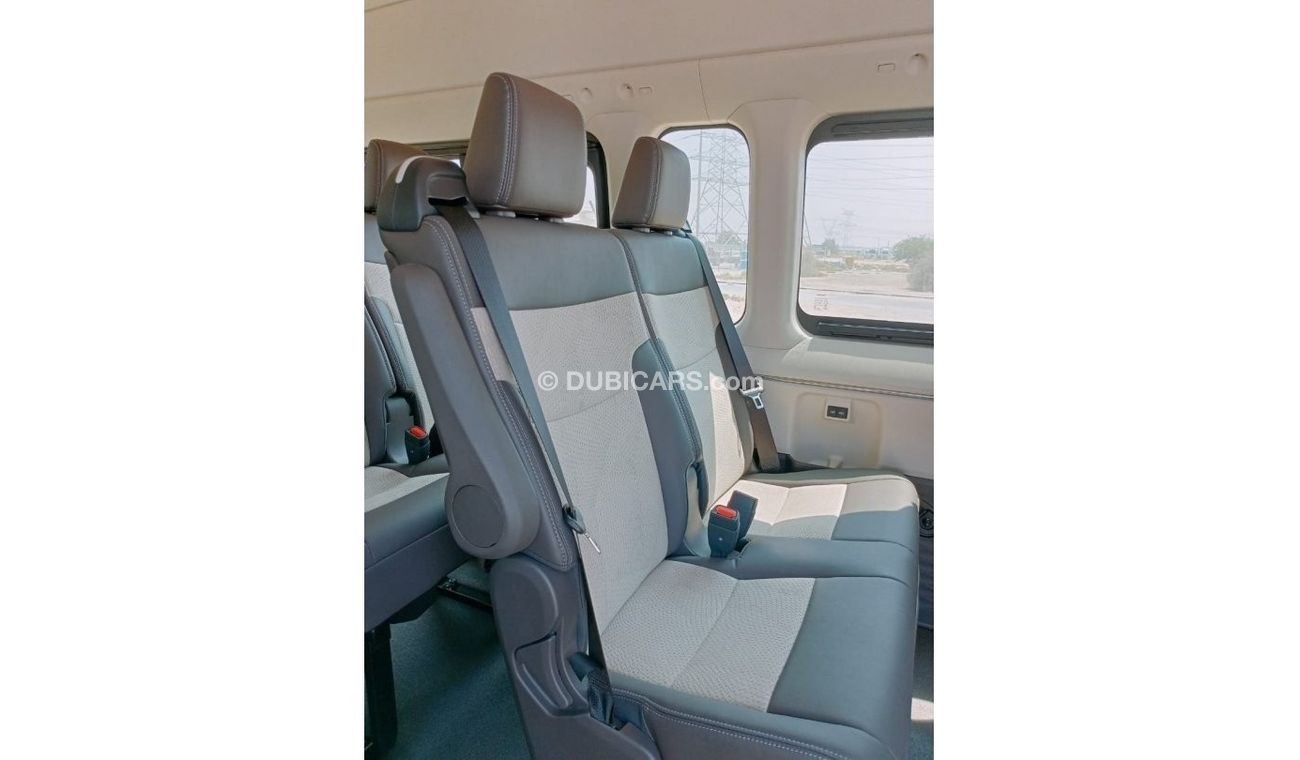 Toyota Hiace TOYOTA HIACE HIGH ROOF 2.8L DSL NEW SHAPE 3 POINT BELT