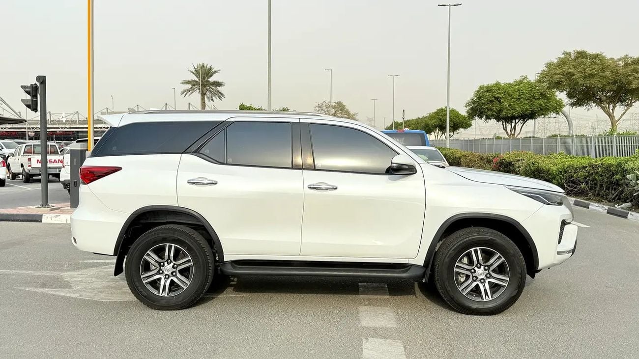 تويوتا فورتونر EXR 2.7L GCC! EMI (1566x60) Loan without or with down payment