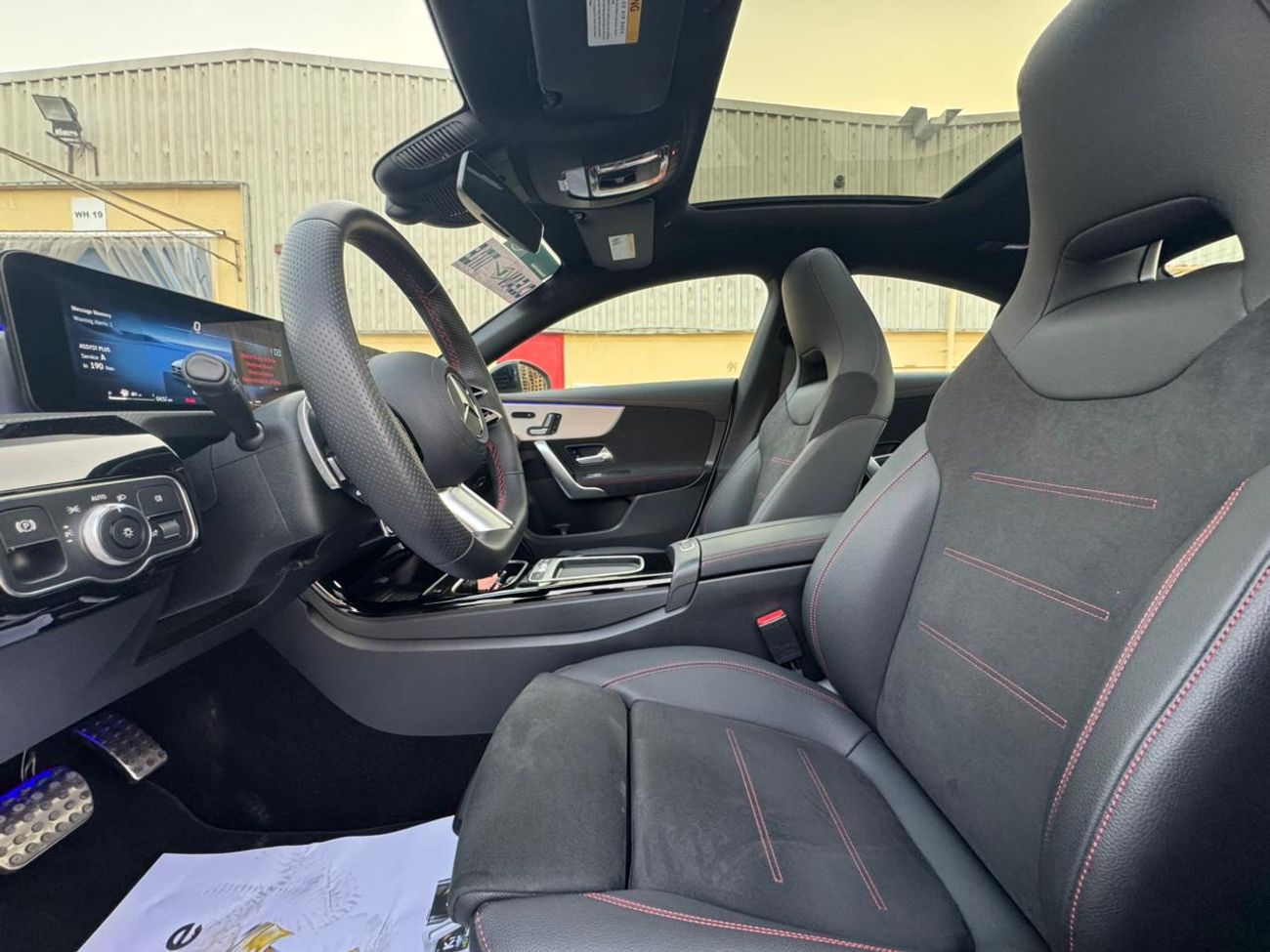 مرسيدس بنز CLA 250 Premium + 2.0L