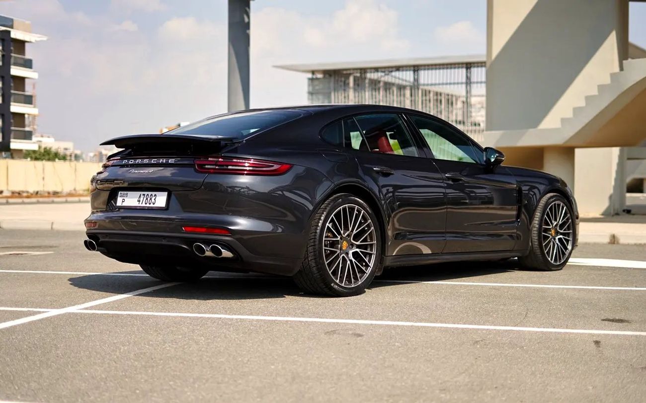 بورش باناميرا 4