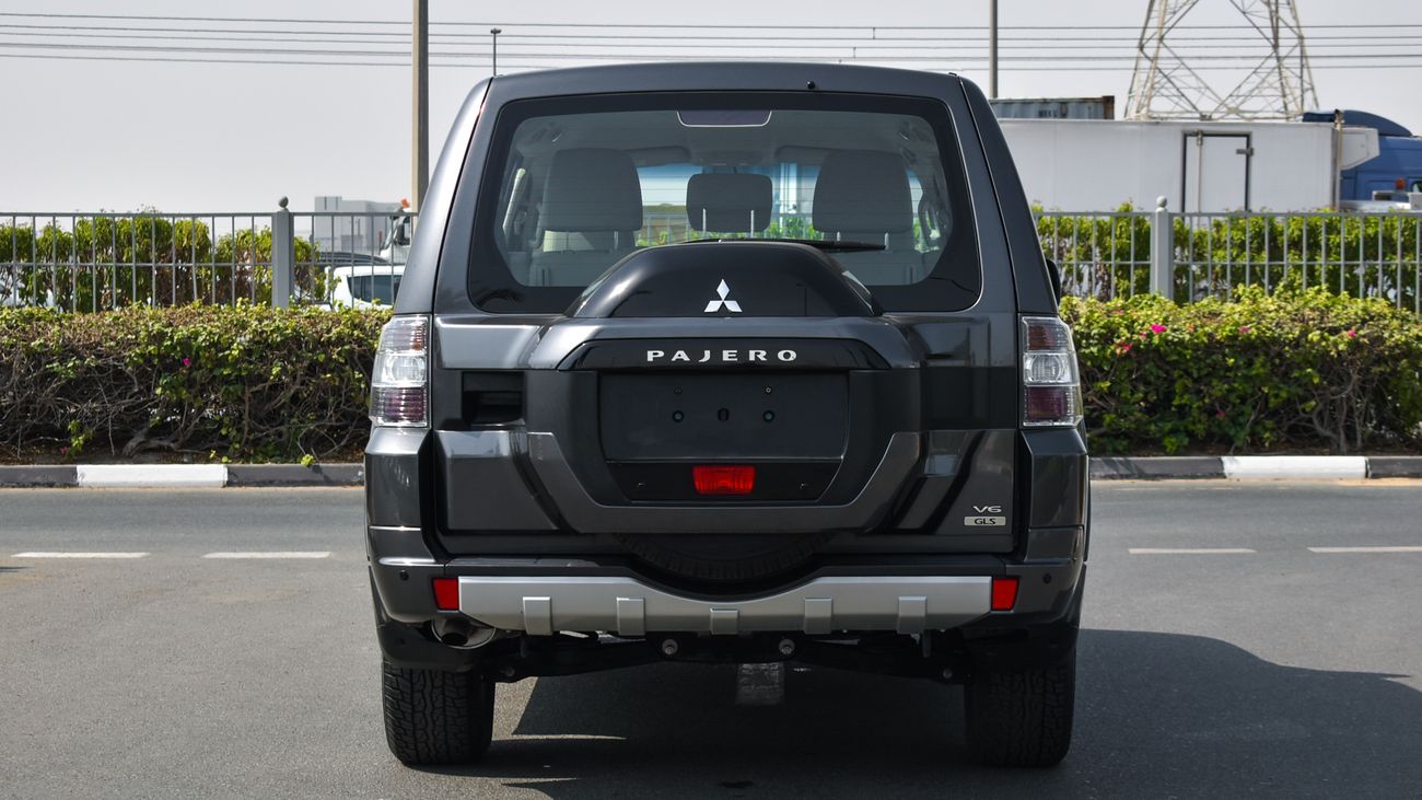 ميتسوبيشي باجيرو GLS V6