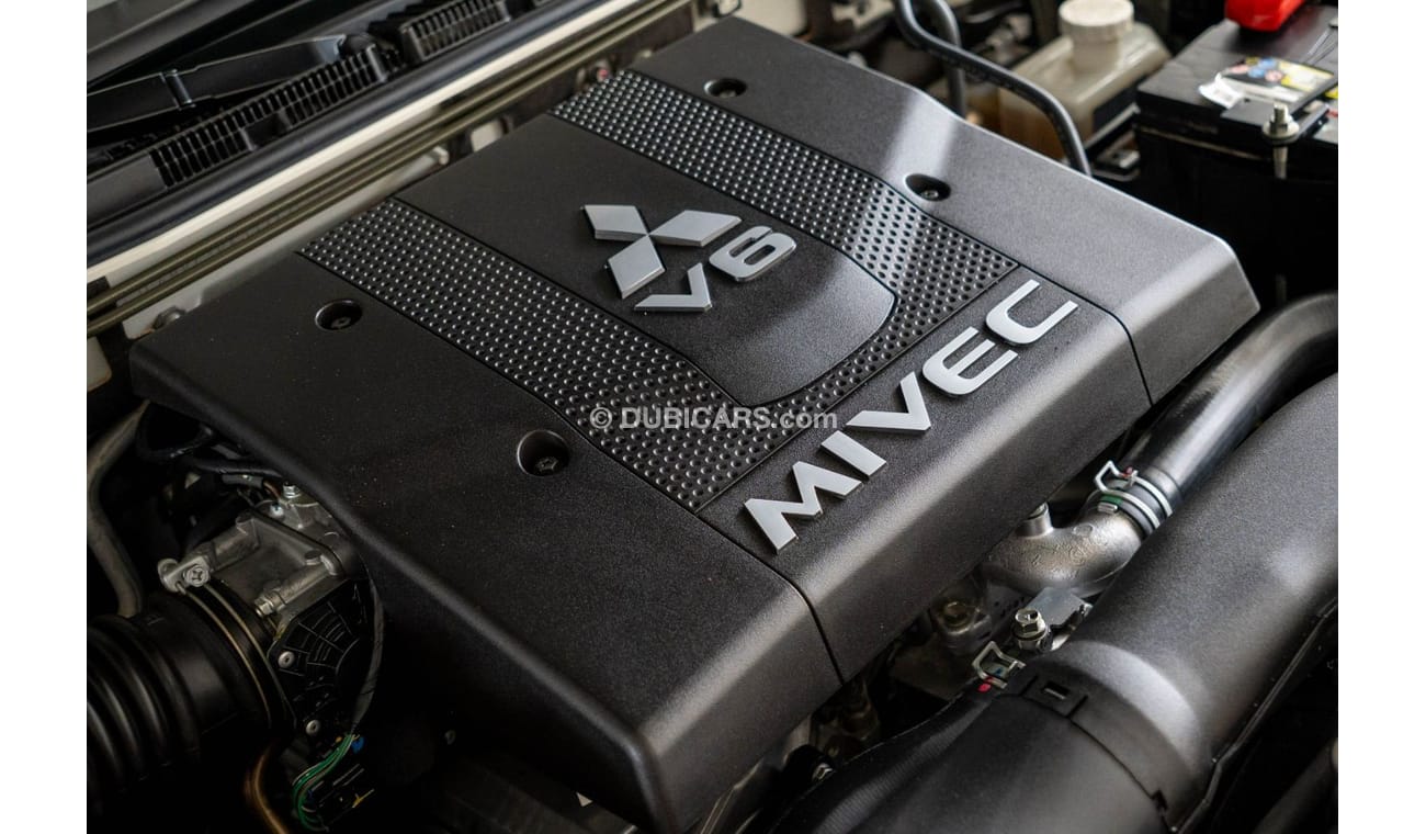 Mitsubishi Pajero 2018 Mitsubishi Pajero 3.8L GLS / 2 Doors / Mitsubishi Warranty & Full Mitsubishi Service History