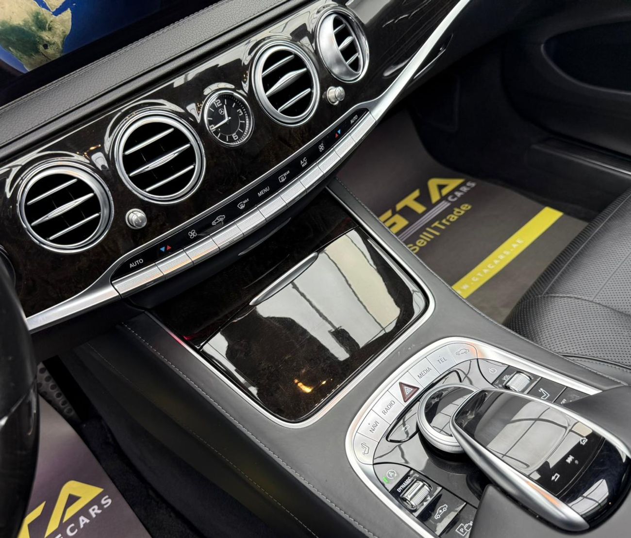 Mercedes-Benz S 560 Std 4.0L (469 HP)