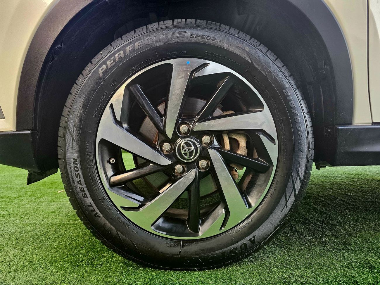 Toyota Rush EX/ PASSENGER 7 SEATS/ LOW MILEAGE