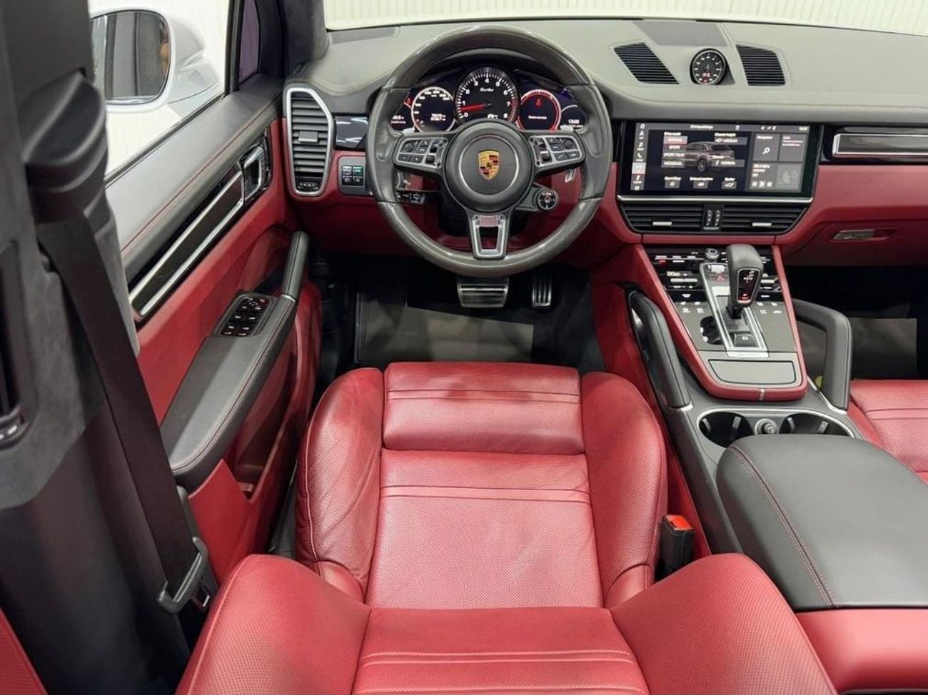 بورش كايان Turbo 4.0L (550 HP) 2019 Porsche Cayenne Turbo, August 2025 Porsche Warranty, Full Porsche Service H