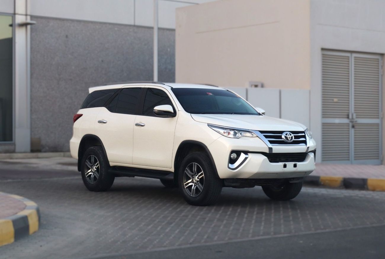 تويوتا فورتونر GXR 4.0L (278 HP)