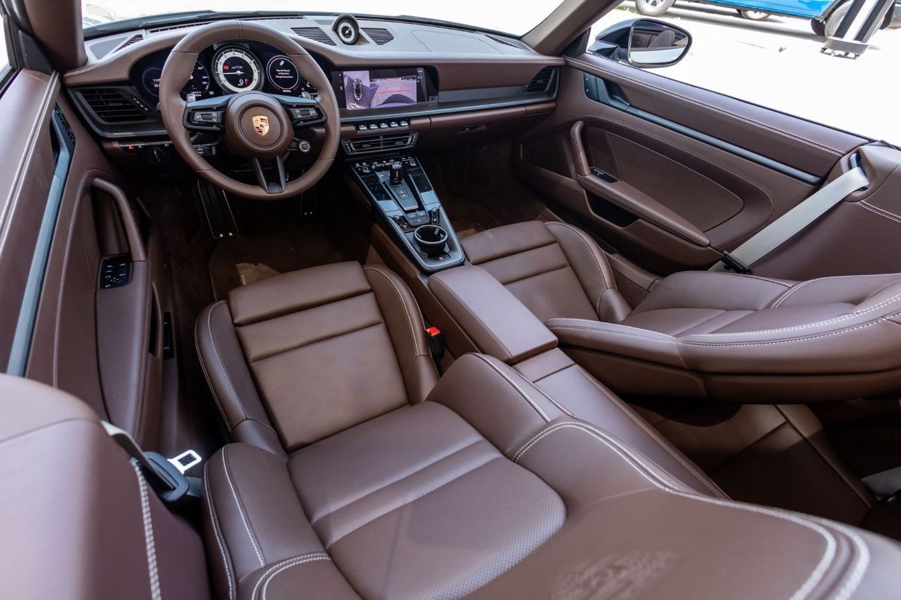 Porsche 911 Carrera GTS 3.0L (450 HP) Convertible