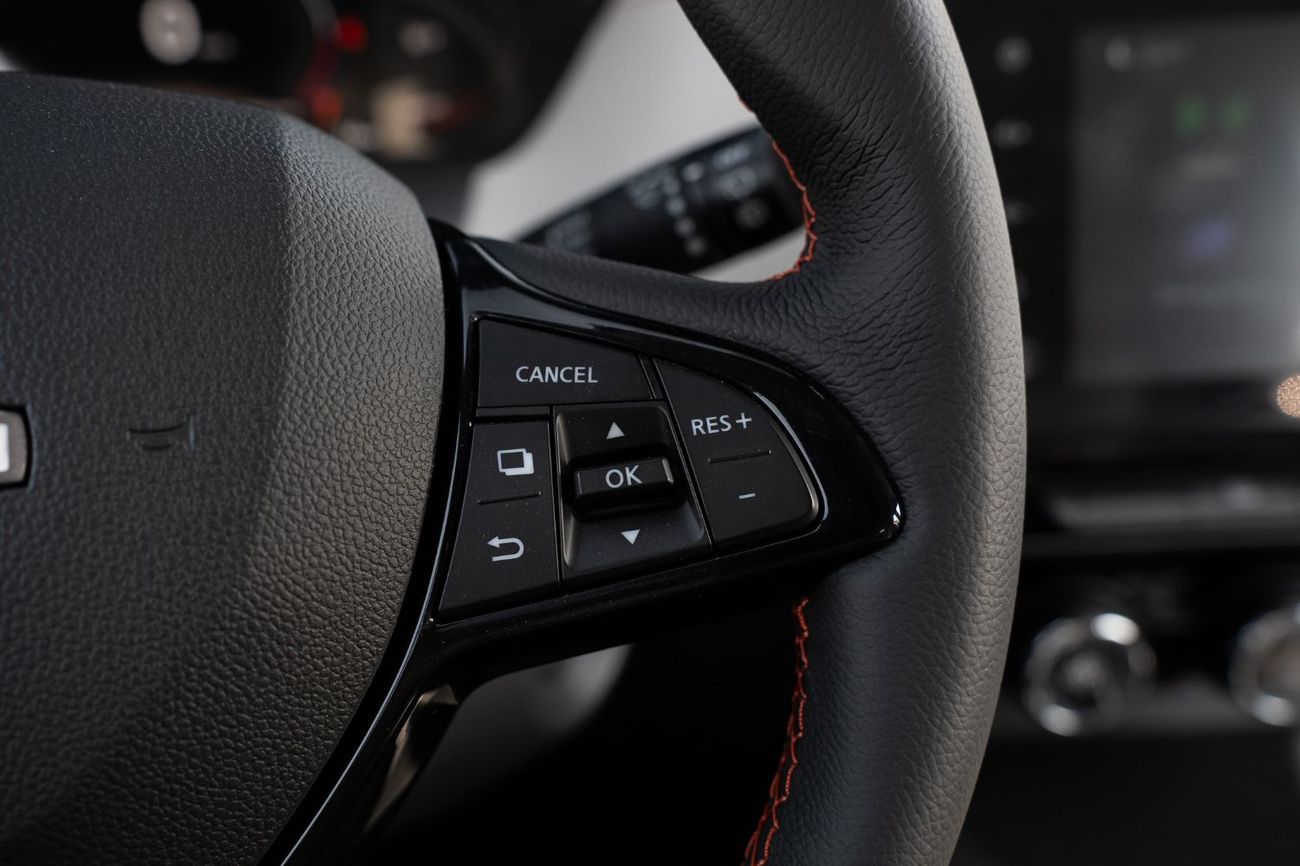 نيسان ماغنيت SL