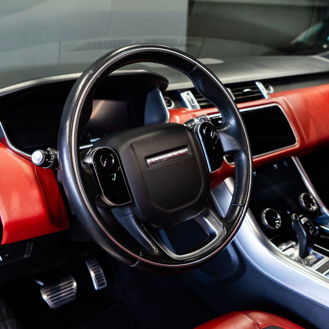 Land Rover Range Rover Sport AED 2,682  pm • 0% Downpayment • Range Rover Sport HSE V8 • 1 Year Warranty