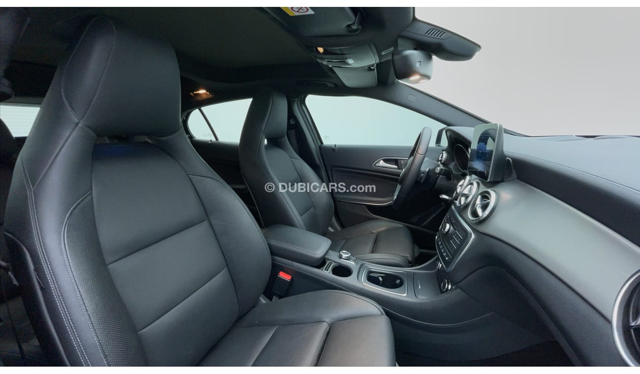 Mercedes-Benz GLA 250 GLA250 2000