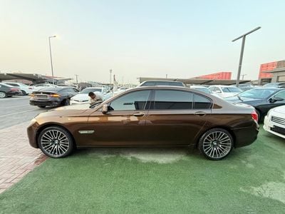 BMW 750Li EXCLUSIVE 4.4L V8 twin-turbo engine producing 407 hp, 8-speed