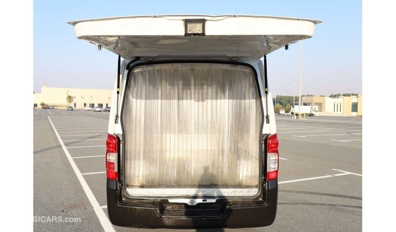 Nissan Urvan Std NV350 Cargo Van with Chiller Box | Excellent Condition | GCC Specs