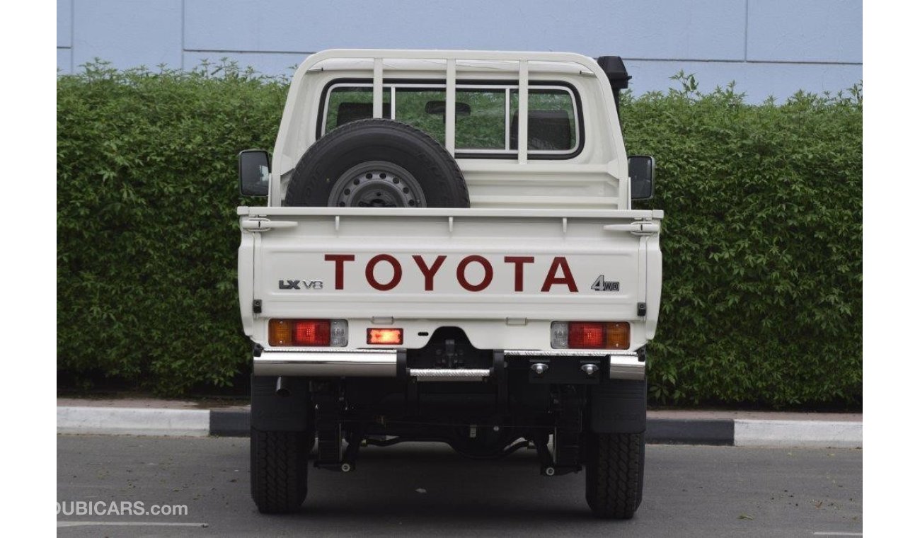 Toyota Land Cruiser Pick Up 79 SINGLE CAB PICKUP V8 4.5L TURBO DIESEL 3 SEAT MANUAL TRANSMISSION LIMITED EDITION