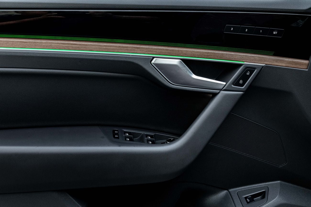 فولكس واجن طوارق Touareg Comfortline | 2,742 P.M | 0% Downpayment | Under Warranty!