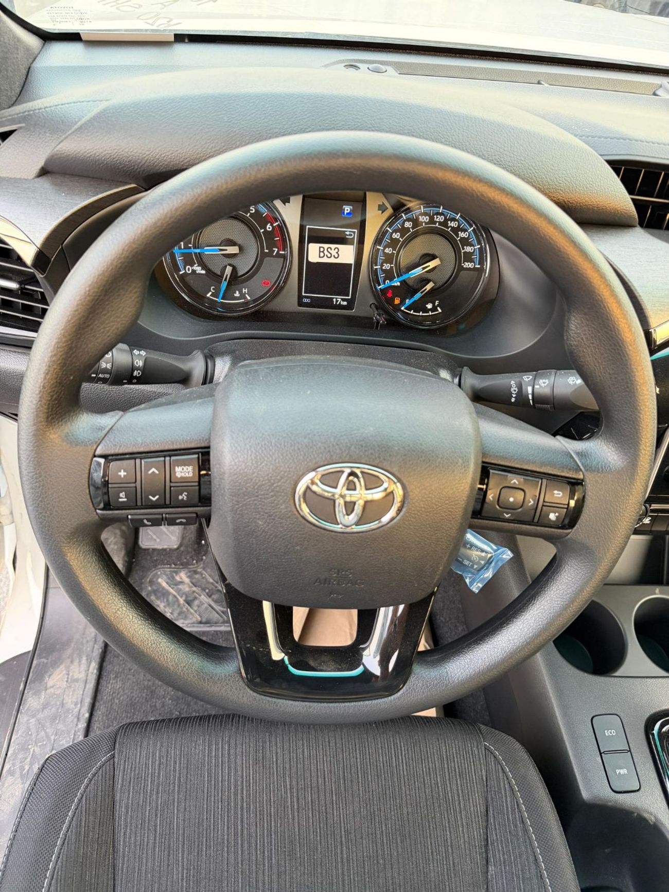 تويوتا هيلوكس DC 4.0L PETROL ADVENTURE AUTOMATIC TRANSMISSION ( FOR RE EXPORT ONLY )