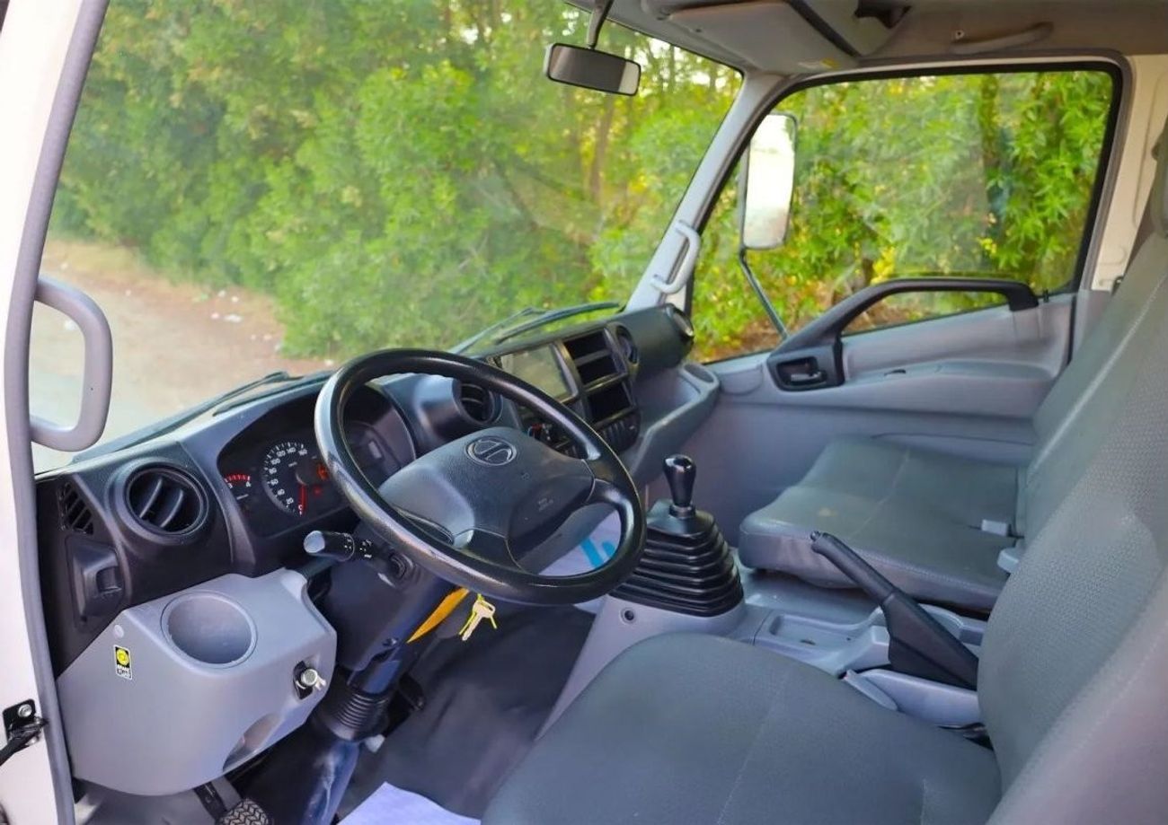 هينو 300 HINO\Hino 300 Series 714 Cargo Body MY2024