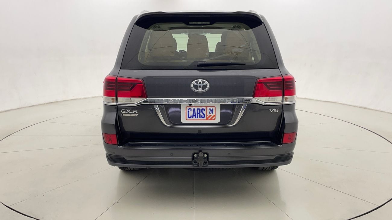 تويوتا لاند كروزر GXR GT 4 | بدون دفعة مقدمة | اختبار القيادة في المنزل