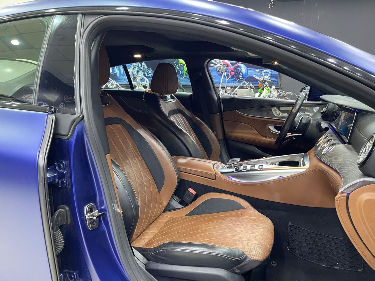 مرسيدس بنز ايه ام جي جي تي 53